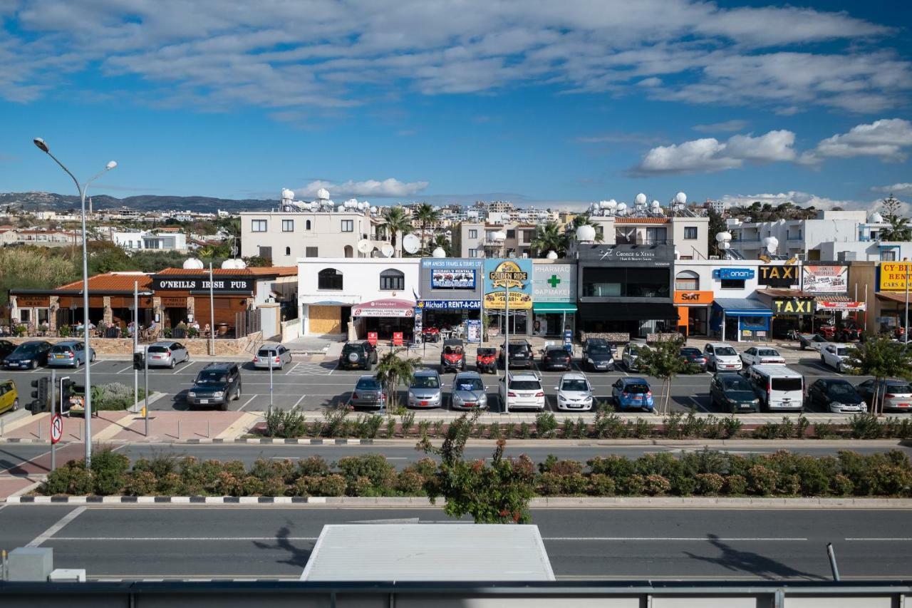 Seaview 3 Bedroom Kings Road Penthouse Paphos Exterior photo